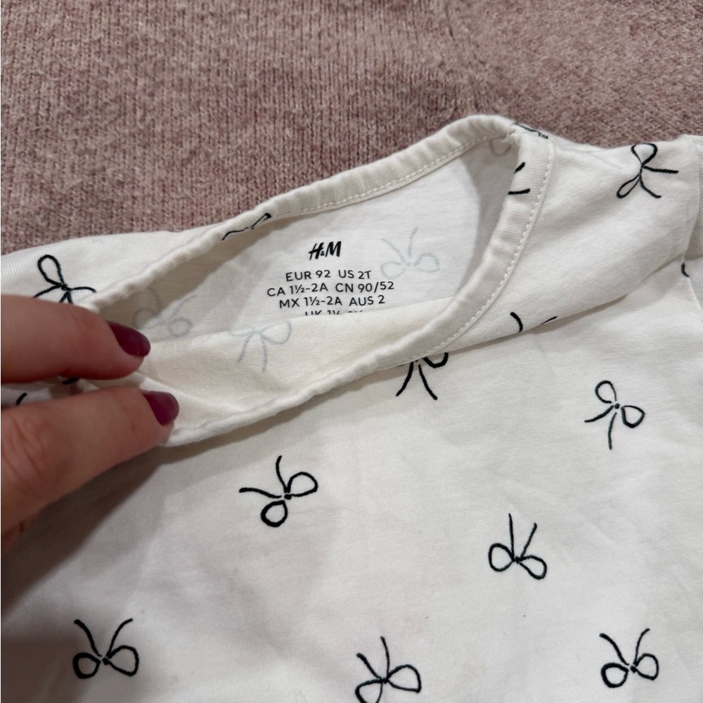 Darling Zara sweater and H&M bow shirt bundle - Picture 4 of 8